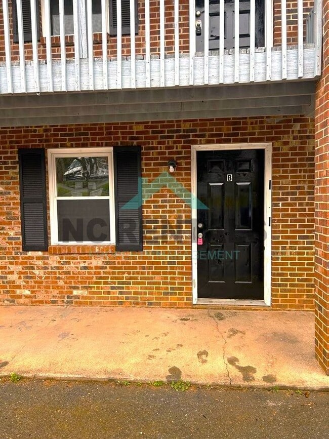 2559 Green Oaks Ct SE in Winston-Salem, NC - Building Photo - Building Photo