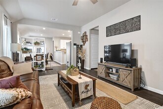 1329 Mount Blanc Path in Conroe, TX - Building Photo - Building Photo