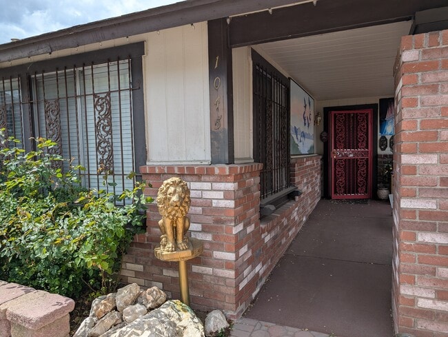 1045 Union St in Sparks, NV - Foto de edificio - Building Photo