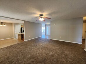 1360 Francesca Drive in Clarksville, TN - Building Photo - Building Photo