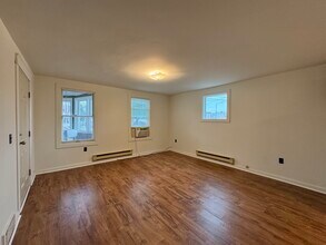 39 E Church St in Sandwich, IL - Building Photo - Building Photo