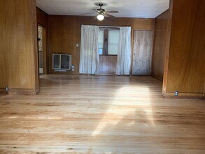 3615 SE Milwaukie Ave in Portland, OR - Building Photo - Building Photo
