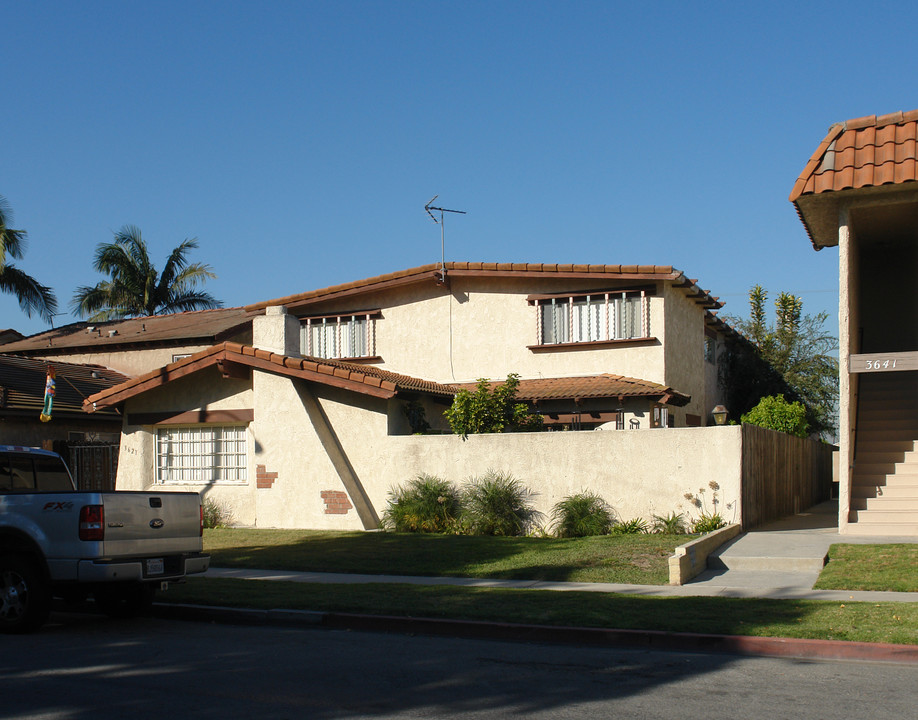 3621 Green Ave in Los Alamitos, CA - Building Photo