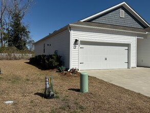 320 Windy Wds Wy in Wilmington, NC - Foto de edificio - Building Photo