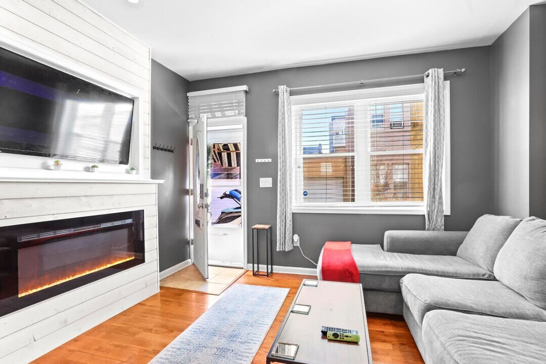 3346 Livingston St in Philadelphia, PA - Building Photo