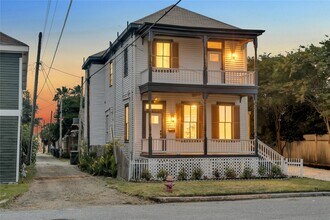 614 11th St in Galveston, TX - Building Photo - Building Photo