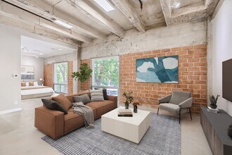 1115 S Alamo St in San Antonio, TX - Foto de edificio - Building Photo