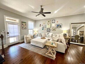 5180 Myrtle Trail Dr in Baton Rouge, LA - Building Photo - Building Photo
