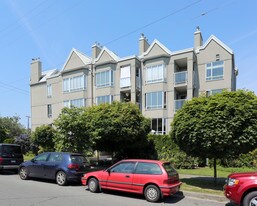 Hearth Stone in Vancouver, BC - Building Photo