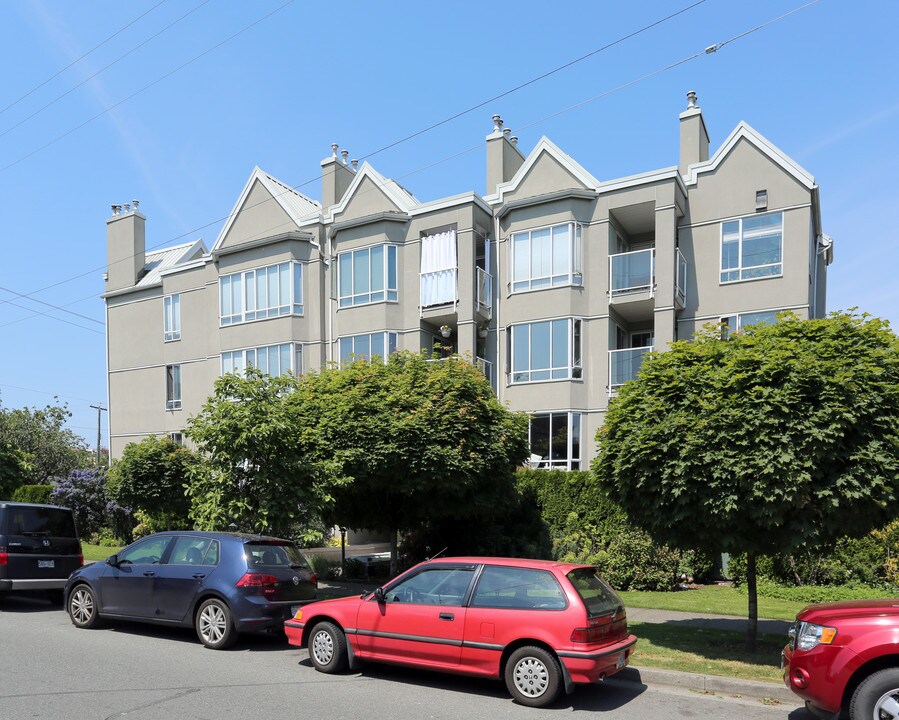 Hearth Stone in Vancouver, BC - Building Photo