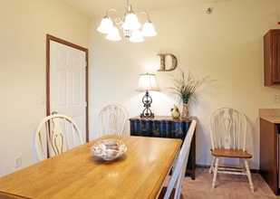 Silver Oak Condos in West Des Moines, IA - Foto de edificio - Interior Photo