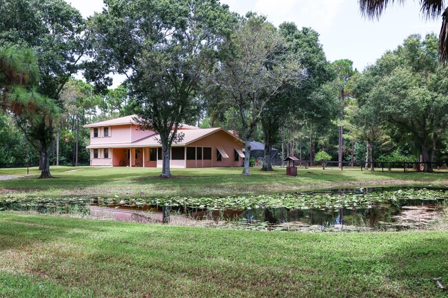 10961 56th Ct S in Wellington, FL - Foto de edificio - Building Photo