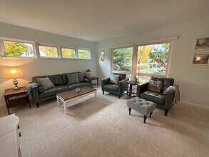 430 N Elmwood Ave in Traverse City, MI - Building Photo - Building Photo