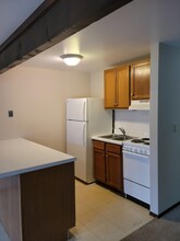 33 Village Ct, Unit 33 in Glen Carbon, IL - Foto de edificio - Building Photo