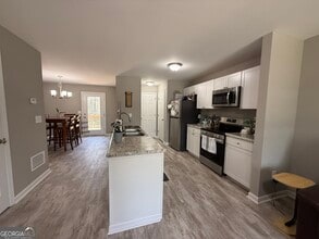 305 Martin Cir in Athens, GA - Building Photo - Building Photo