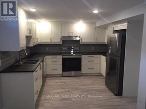 1258 Firestone Crescent in Ottawa, ON - Building Photo - Building Photo