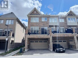 29 Sharbot Ln in Markham, ON - Building Photo