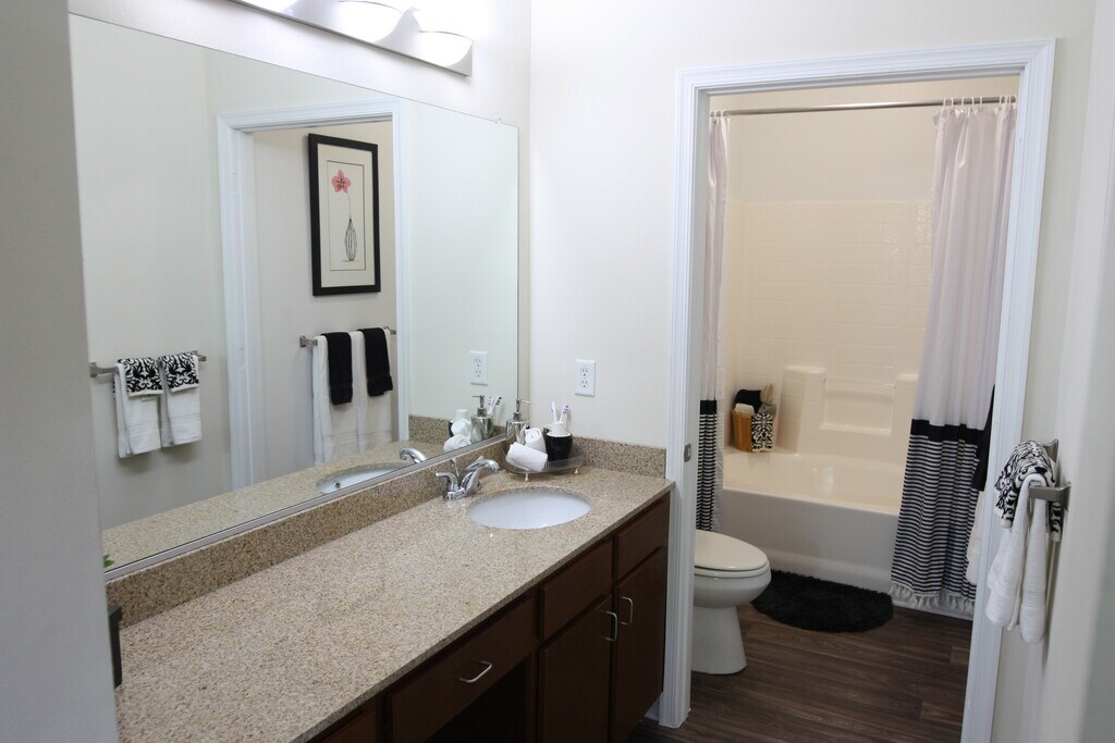 1200 Acqua Luxury Lifestyle Apartments in Petersburg, VA