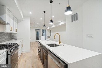 1111 K St NE in Washington, DC - Building Photo - Building Photo