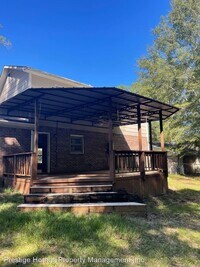 110 Crestview Dr photo'