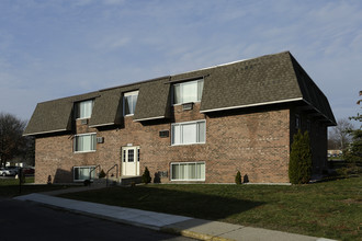 Sandstone Estates in Wyoming, MI - Building Photo - Building Photo