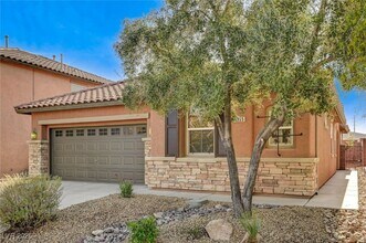 6935 Galeria Posada Ave in Las Vegas, NV - Building Photo - Building Photo