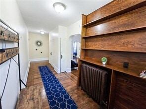 224 S Pacific Ave, Unit 1 in Pittsburgh, PA - Foto de edificio - Building Photo