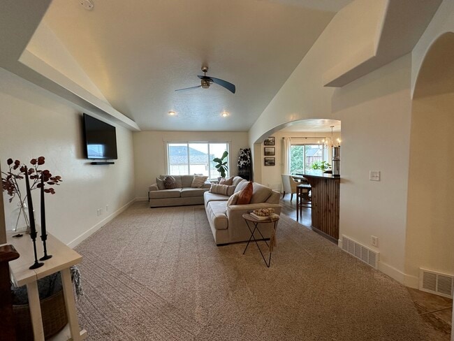 1354 Ridgeway Rd in Santaquin, UT - Building Photo - Building Photo