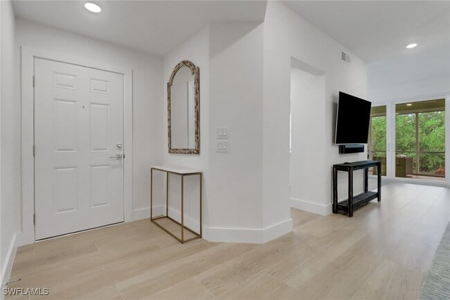 26974 Montego Pointe Ct in Bonita Springs, FL - Building Photo - Building Photo
