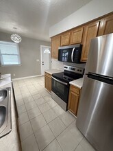 3421 Fairlane Dr in Des Moines, IA - Building Photo - Building Photo