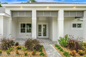 35 Loch Ness Dr in Rockledge, FL - Building Photo - Building Photo