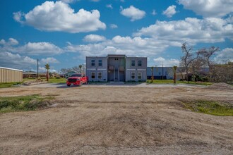 2626 Ave C in Ingleside, TX - Building Photo - Building Photo