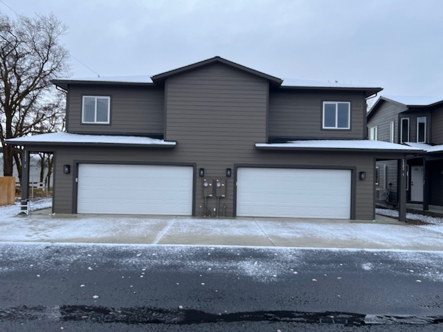 1302 E Capitol Ave in Ellensburg, WA - Building Photo