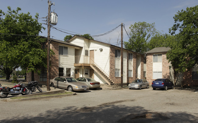 1202 E 51st St in Austin, TX - Foto de edificio - Building Photo