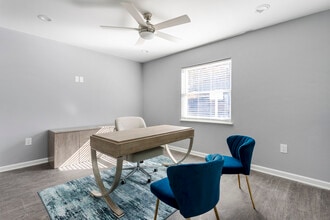 Gardens at Park West in Forest Park, GA - Building Photo - Interior Photo