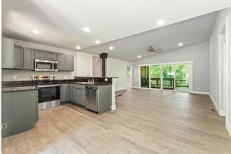 16 Duvall Ln in Bella Vista, AR - Building Photo - Building Photo