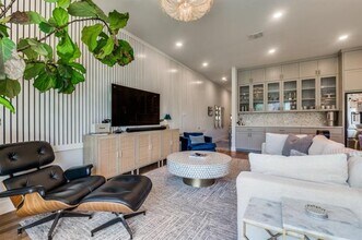 3936 Bowie Ln in Dallas, TX - Building Photo - Building Photo