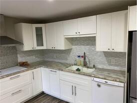 9115 SW 20th Ct-Unit -B in Davie, FL - Building Photo - Building Photo