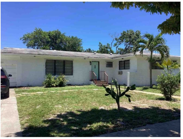 property at 3810 Australian Ct