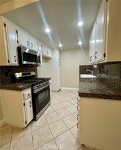 1111 Packers Cir-Unit -17 in Tustin, CA - Building Photo - Building Photo