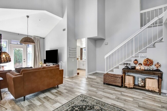 201 Chandler W in Highland, CA - Building Photo - Building Photo