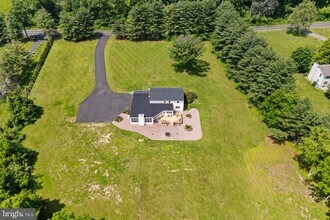 1602 Harbourton Rocktown Rd in Lambertville, NJ - Building Photo - Building Photo