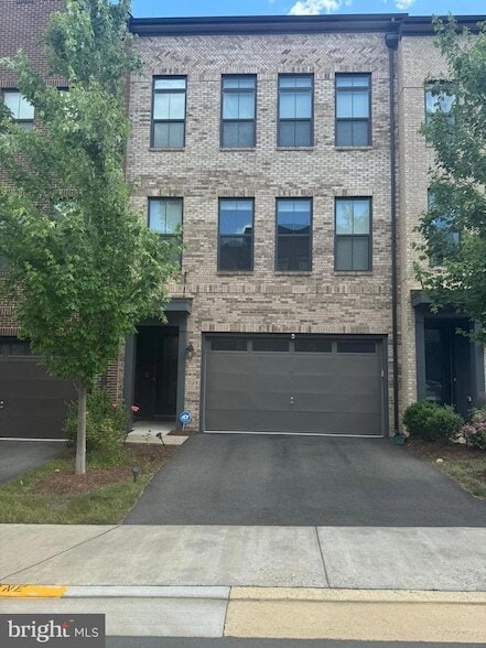 property at 42359 Piper Crk Ter