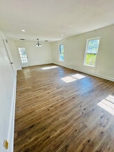 2300 Bryan St in Texarkana, TX - Building Photo - Building Photo