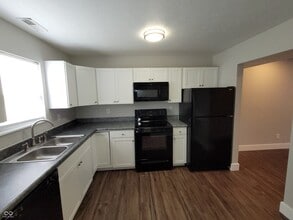 144 E Center Dr in Mooresville, IN - Building Photo - Building Photo