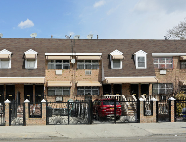 491 Central Ave in Brooklyn, NY - Building Photo - Building Photo