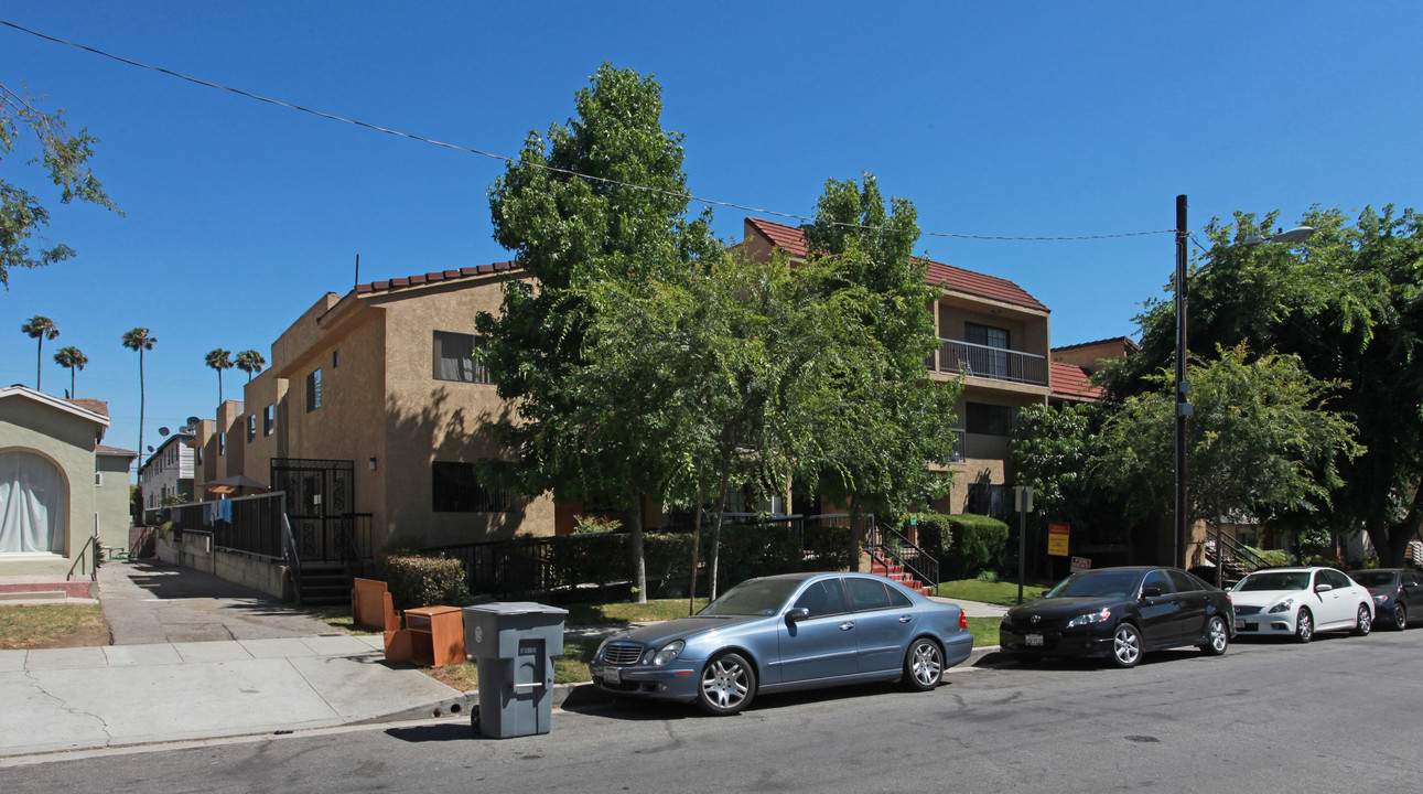 1140 Elm Ave in Glendale, CA - Building Photo