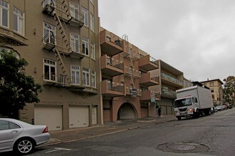1751 Pacific Ave in San Francisco, CA - Foto de edificio - Building Photo