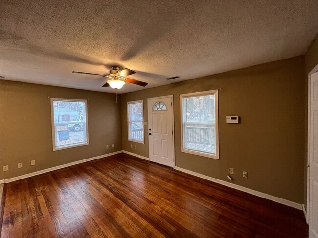 2216 Blaker Dr in Manhattan, KS - Building Photo - Building Photo