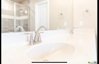 2613 Crystal Ann Dr in Temple, TX - Building Photo